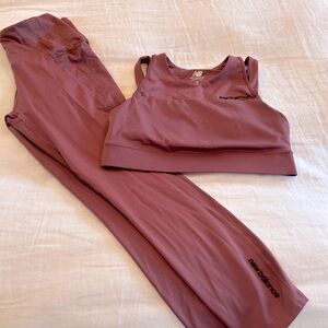 New Balance Workout Set. Mauve.